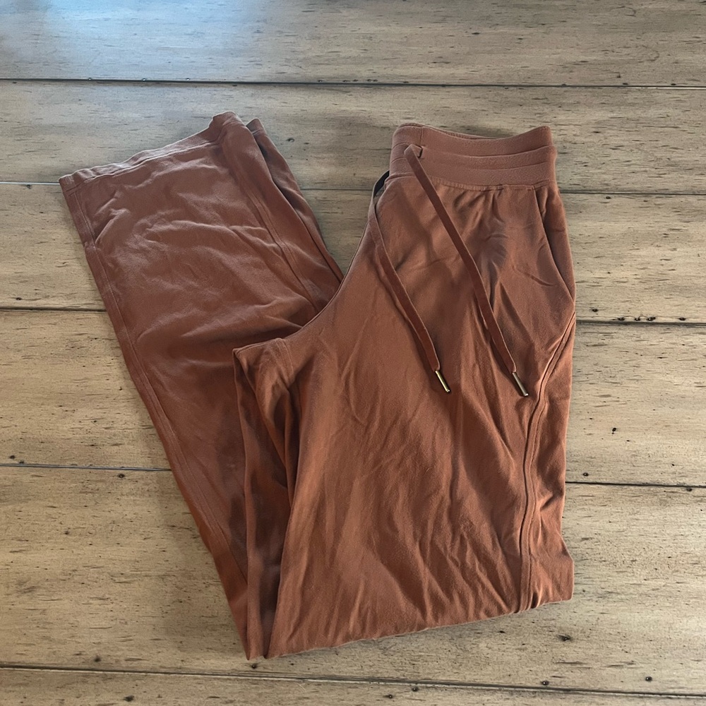 Lululemon ready to rulu pants